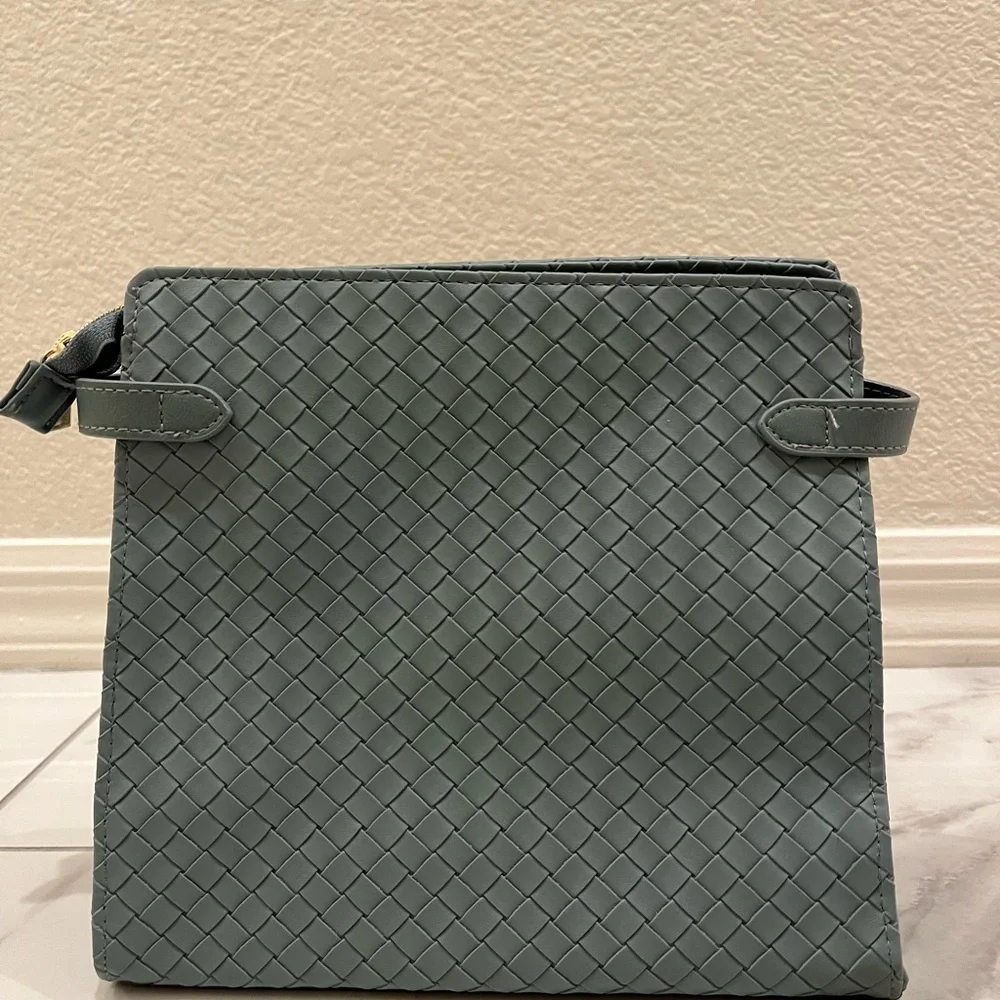 Moroccanoil  Cosmetic Pouch in Slate Green with Gold Hardware